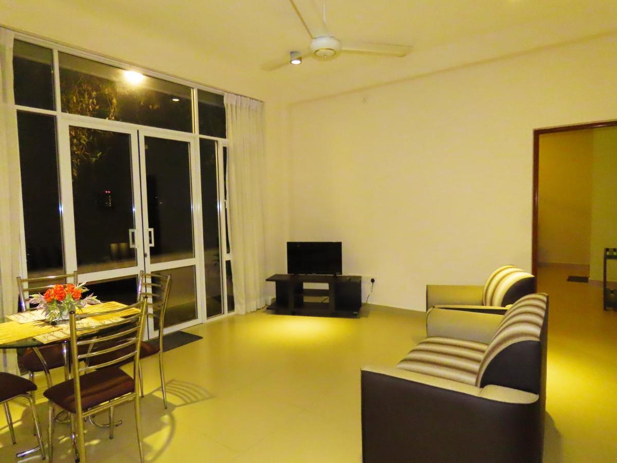 Vivas Residencies Luxury Apartments Dehiwala-Mount Lavinia Eksteriør bilde